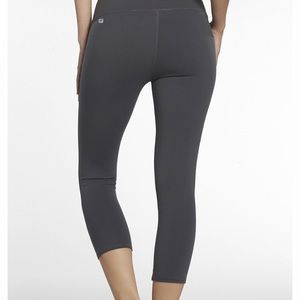 Fabletics capri athletic legging